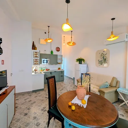 'Laranja', Charming Portuguese Style Apartment For Rent, 'Vida A Portuguesa' Lejlighed